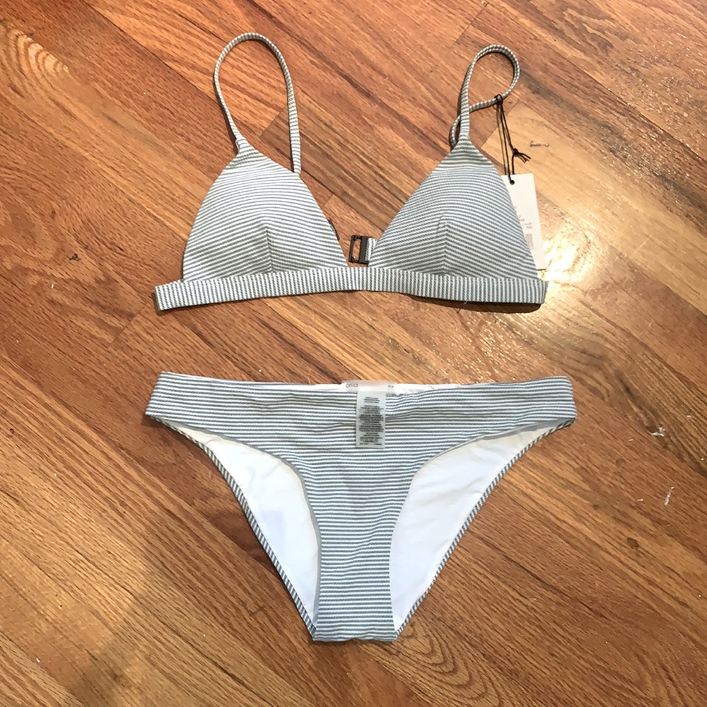 Onia bikini